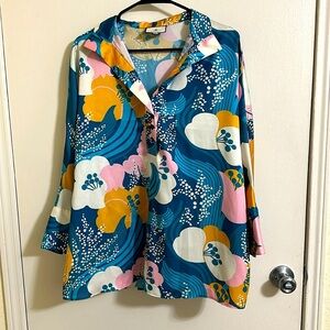TUCKERNUCK Riviera Floral Willow Blouse Top Collared 3/4 Sleeve